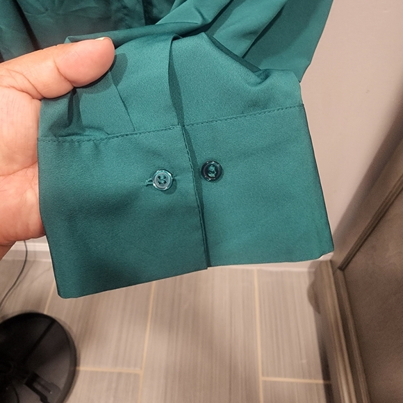 Women's LANE BRYANT Sz 26/28 bottom down long sleeve blouse green - Picture 6 of 10